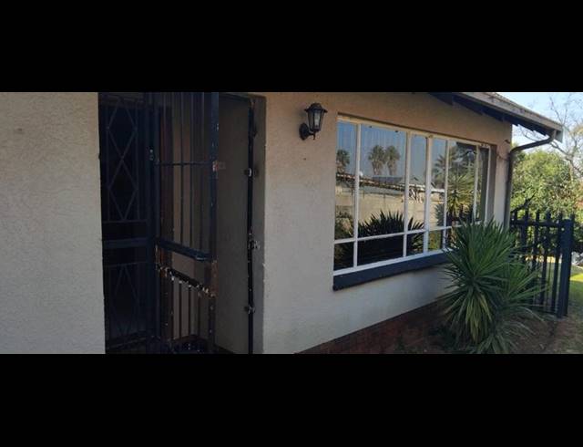 3 BEDROOM HOUSE FOR SALE IN LINDHAVEN
